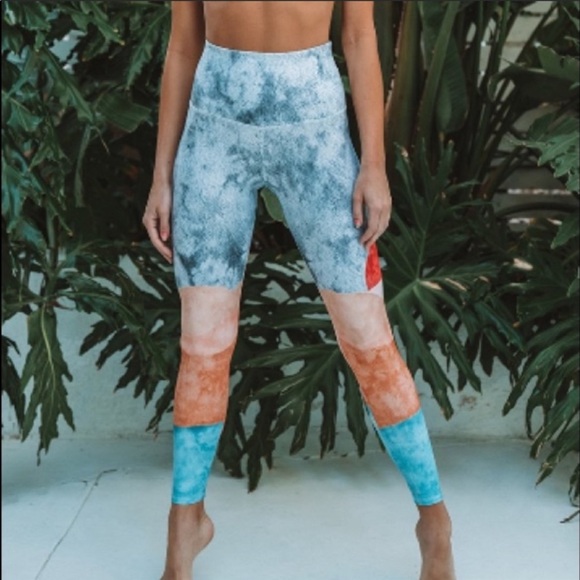 Onzie Pants - Onzie High Rise Leggings